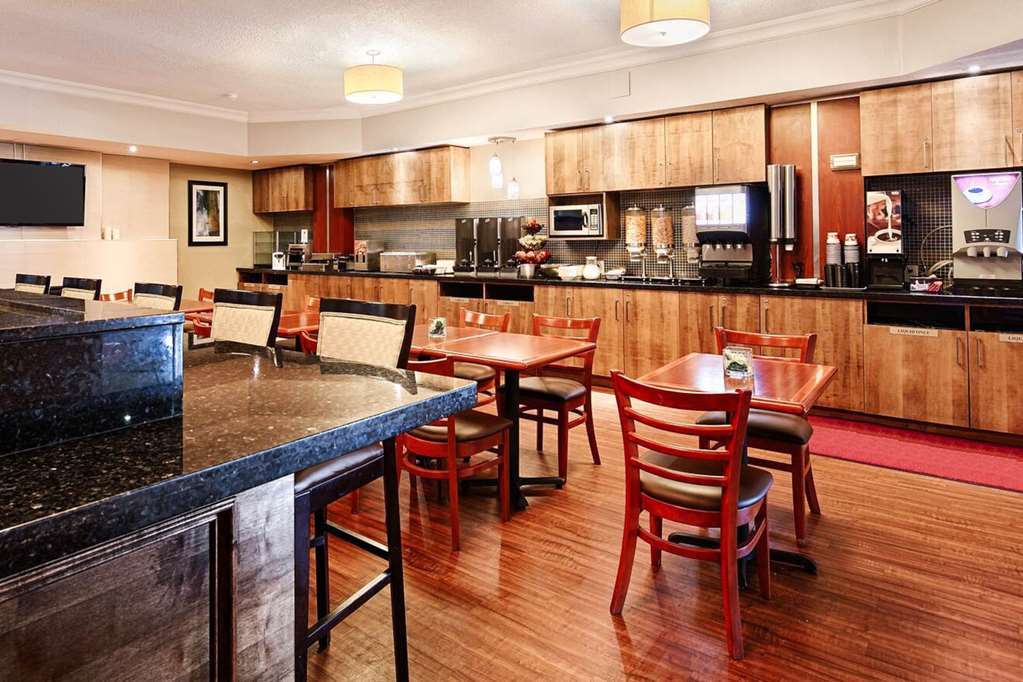 Quality Inn & Suites Brampton Restaurant foto